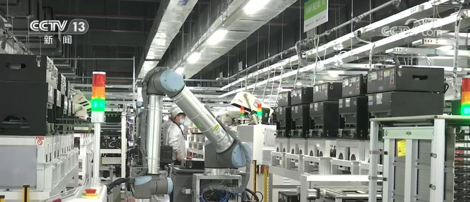 優(yōu)化投資結(jié)構(gòu)，促進(jìn)信息類新型基礎(chǔ)設(shè)施高質(zhì)量發(fā)展